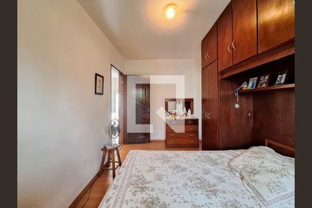 Casa à venda com 200m², 4 quartos e 4 vagasQuarto 1 casa 1