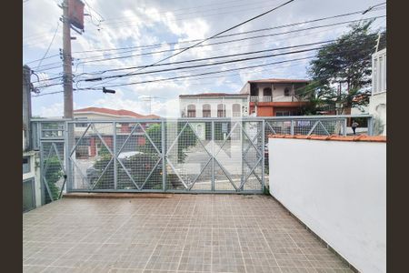 Vista Quarto 1 de casa para alugar com 2 quartos, 100m² em Jardim Franca, São Paulo
