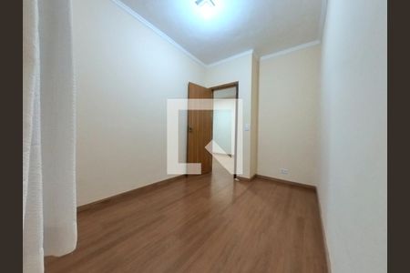 Quarto 2 de casa para alugar com 2 quartos, 90m² em Vila Cavaton, São Paulo