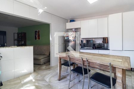 Casa à venda com 300m², 3 quartos e 3 vagas Casa à venda com 300m², 3 quartos e 3 vagasCozinha da Casa 2