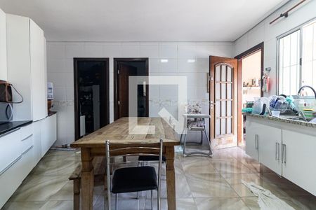 Casa à venda com 300m², 3 quartos e 3 vagas Casa à venda com 300m², 3 quartos e 3 vagasCozinha da Casa 2