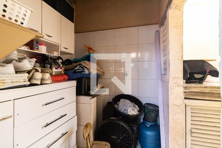 Casa à venda com 300m², 3 quartos e 3 vagas Casa à venda com 300m², 3 quartos e 3 vagasLavanderia da Casa 1