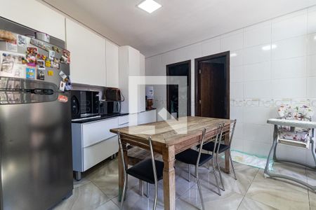 Casa à venda com 300m², 3 quartos e 3 vagas Casa à venda com 300m², 3 quartos e 3 vagasCozinha da Casa 2