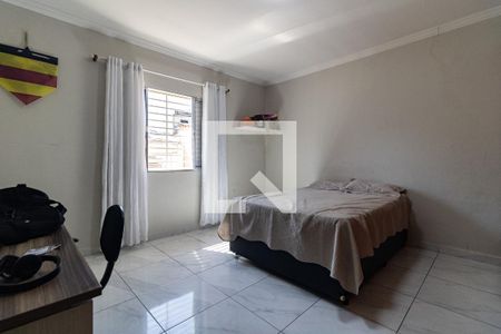 Casa à venda com 300m², 3 quartos e 3 vagas Casa à venda com 300m², 3 quartos e 3 vagasQuarto 2 da Casa 1