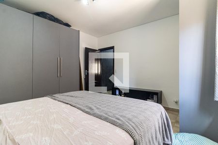 Casa à venda com 300m², 3 quartos e 3 vagas Casa à venda com 300m², 3 quartos e 3 vagasQuarto 1 da Casa 2