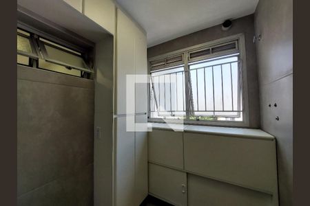 Apartamento para alugar com 77m², 3 quartos e 1 vagaÁrea de Serviço