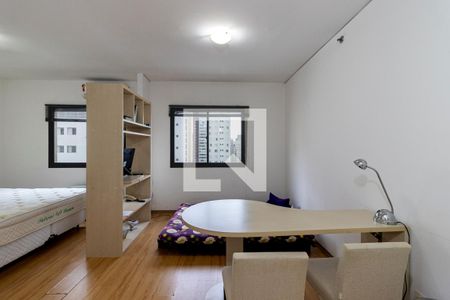 Sala de kitnet/studio para alugar com 1 quarto, 47m² em Indianópolis, São Paulo