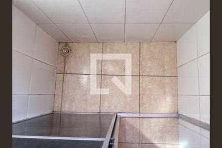 Banheiro - Box de casa para alugar com 1 quarto, 40m² em Vila Zat, São Paulo