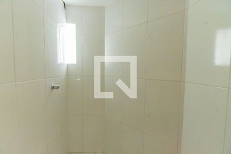 Banheiro de apartamento para alugar com 1 quarto, 32m² em Vila Esperança, São Paulo