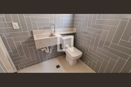 Casa à venda com 135m², 3 quartos e 2 vagasBanheiro da Suíte 1