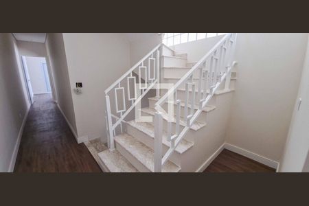 Casa à venda com 135m², 3 quartos e 2 vagasCorredor