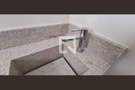 Casa à venda com 135m², 3 quartos e 2 vagasBanheiro Suíte 2