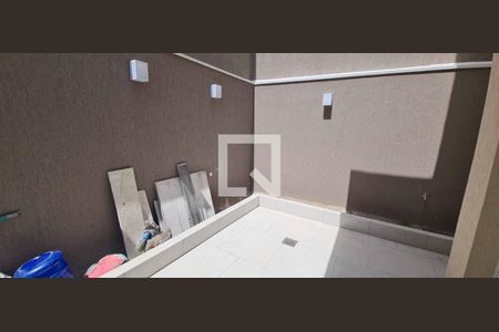 Casa à venda com 135m², 3 quartos e 2 vagasÁrea de Serviço