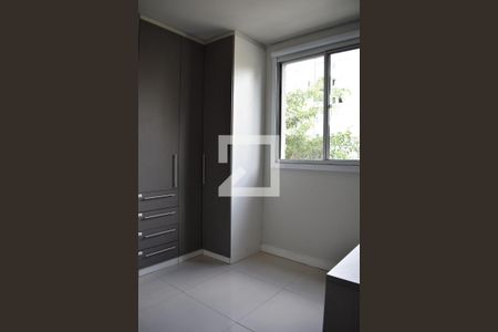 Quarto 2 de apartamento para alugar com 2 quartos, 44m² em Pinheirinho, Curitiba