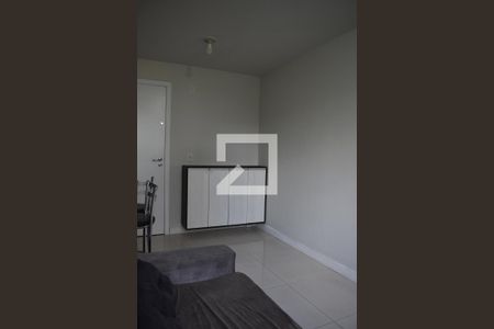 Sala de apartamento para alugar com 2 quartos, 44m² em Pinheirinho, Curitiba