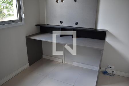 Quarto 2 de apartamento para alugar com 2 quartos, 44m² em Pinheirinho, Curitiba