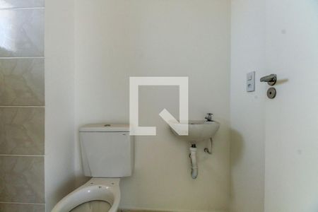 Banheiro  de kitnet/studio para alugar com 1 quarto, 42m² em Vila Granada, São Paulo