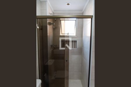 Apartamento à venda com 97m², 2 quartos e 2 vagas Apartamento à venda com 97m², 2 quartos e 2 vagasBanheiro da suíte