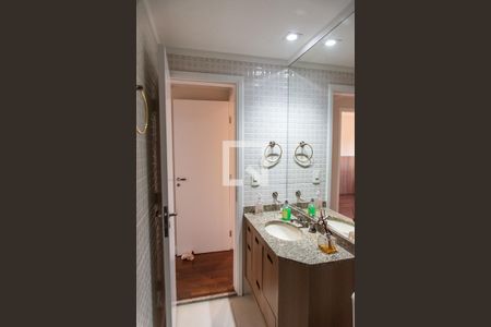 Apartamento à venda com 97m², 2 quartos e 2 vagas Apartamento à venda com 97m², 2 quartos e 2 vagasBanheiro