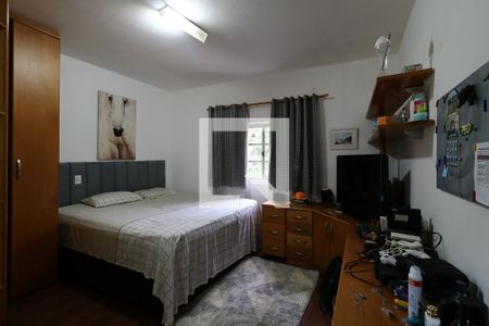 Casa à venda com 248m², 5 quartos e 4 vagasSuíte 2