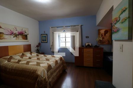 Casa à venda com 248m², 5 quartos e 4 vagasSuíte 3