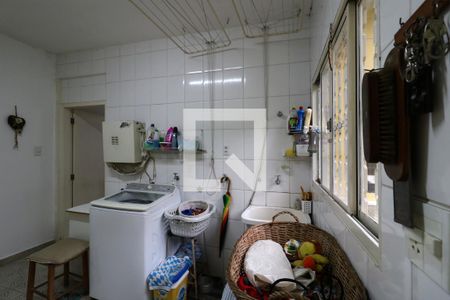 Casa à venda com 248m², 5 quartos e 4 vagasÁrea de Serviço