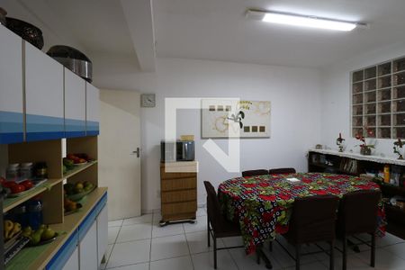 Casa à venda com 248m², 5 quartos e 4 vagasCopa