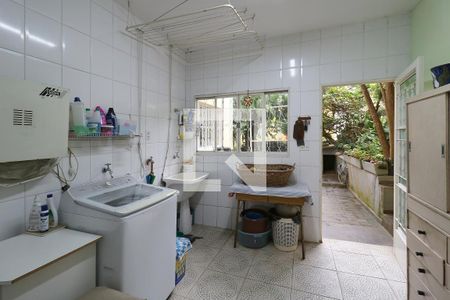 Casa à venda com 248m², 5 quartos e 4 vagasÁrea de Serviço