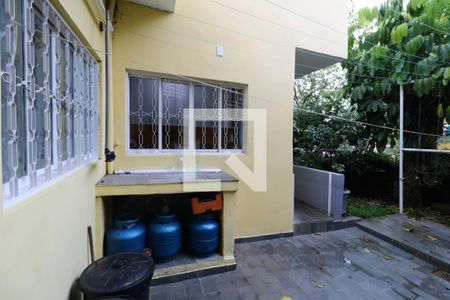 Casa à venda com 248m², 5 quartos e 4 vagasQuintal