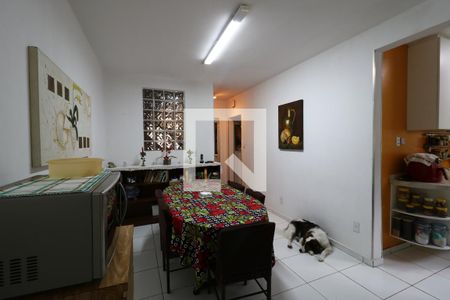 Casa à venda com 248m², 5 quartos e 4 vagasCopa
