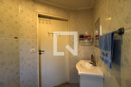 Casa à venda com 248m², 5 quartos e 4 vagasBanheiro da Suíte 1