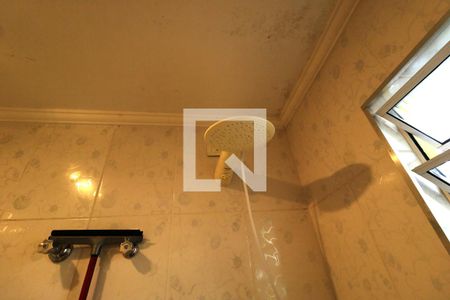 Casa à venda com 248m², 5 quartos e 4 vagasBanheiro da Suíte 1