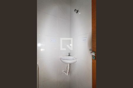 Banheiro  de apartamento para alugar com 1 quarto, 36m² em Vila Esperança, São Paulo