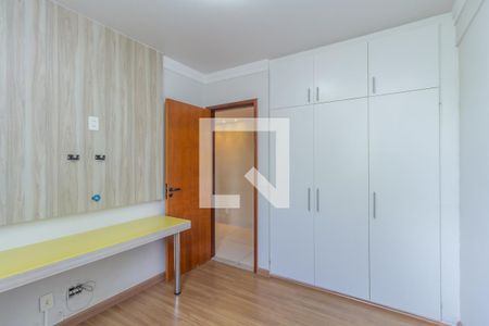 Quarto 1 de apartamento à venda com 3 quartos, 95m² em Fernão Dias, Belo Horizonte
