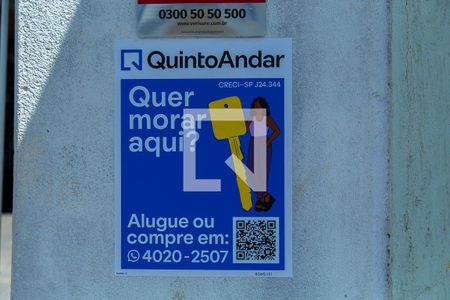 Casa à venda com 550m², 4 quartos e 3 vagas Casa à venda com 550m², 4 quartos e 3 vagasPlaquinha