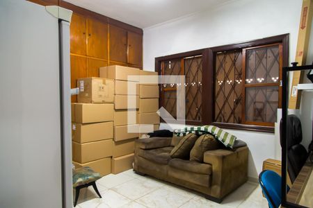 Casa à venda com 550m², 4 quartos e 3 vagas Casa à venda com 550m², 4 quartos e 3 vagasQuarto 2