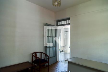 Casa à venda com 550m², 4 quartos e 3 vagas Casa à venda com 550m², 4 quartos e 3 vagasHall de Entrada