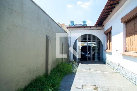 Casa à venda com 550m², 4 quartos e 3 vagas Casa à venda com 550m², 4 quartos e 3 vagasQuintal