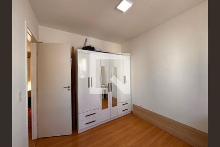 Quarto 1 de apartamento para alugar com 2 quartos, 44m² em Vargem Grande, Rio de Janeiro