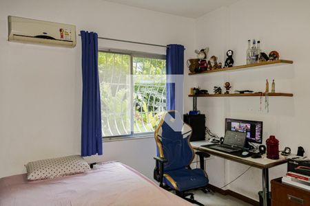 Quarto 1 de apartamento à venda com 3 quartos, 95m² em Copacabana, Rio de Janeiro