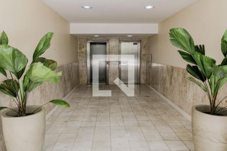 Apartamento à venda com 95m², 3 quartos e 1 vagaElevadores