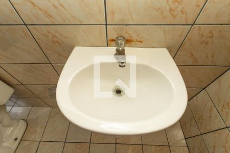 Casa para alugar com 120m², 2 quartos e 1 vaga Casa para alugar com 120m², 2 quartos e 1 vagaBanheiro