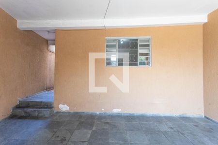 Casa para alugar com 120m², 2 quartos e 1 vaga Casa para alugar com 120m², 2 quartos e 1 vagaGaragem