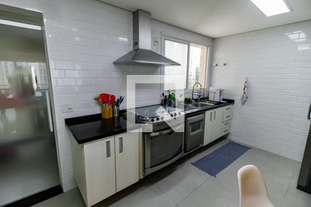 Apartamento à venda com 128m², 3 quartos e 2 vagasCozinha - Armários