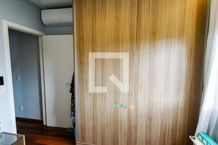 Apartamento à venda com 128m², 3 quartos e 2 vagasQuarto 1 - Armários