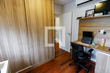 Apartamento à venda com 128m², 3 quartos e 2 vagasQuarto 2