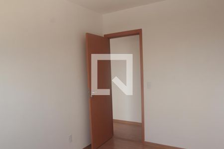 Quarto de apartamento para alugar com 2 quartos, 47m² em Planalto, Belo Horizonte