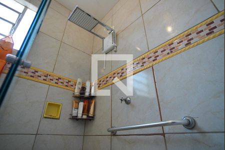 Casa à venda com 580m², 2 quartos e 6 vagasBanheiro Corredor