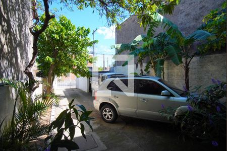 Casa à venda com 580m², 2 quartos e 6 vagasPátio frontal