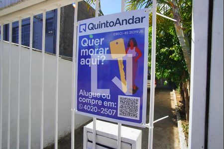 Casa à venda com 580m², 2 quartos e 6 vagasPlaquinha